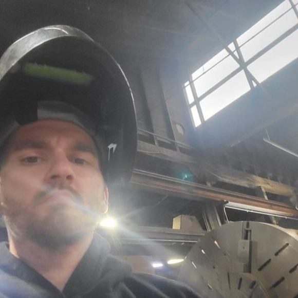 Meet your Posher, Jeric - Picture 1 of 1